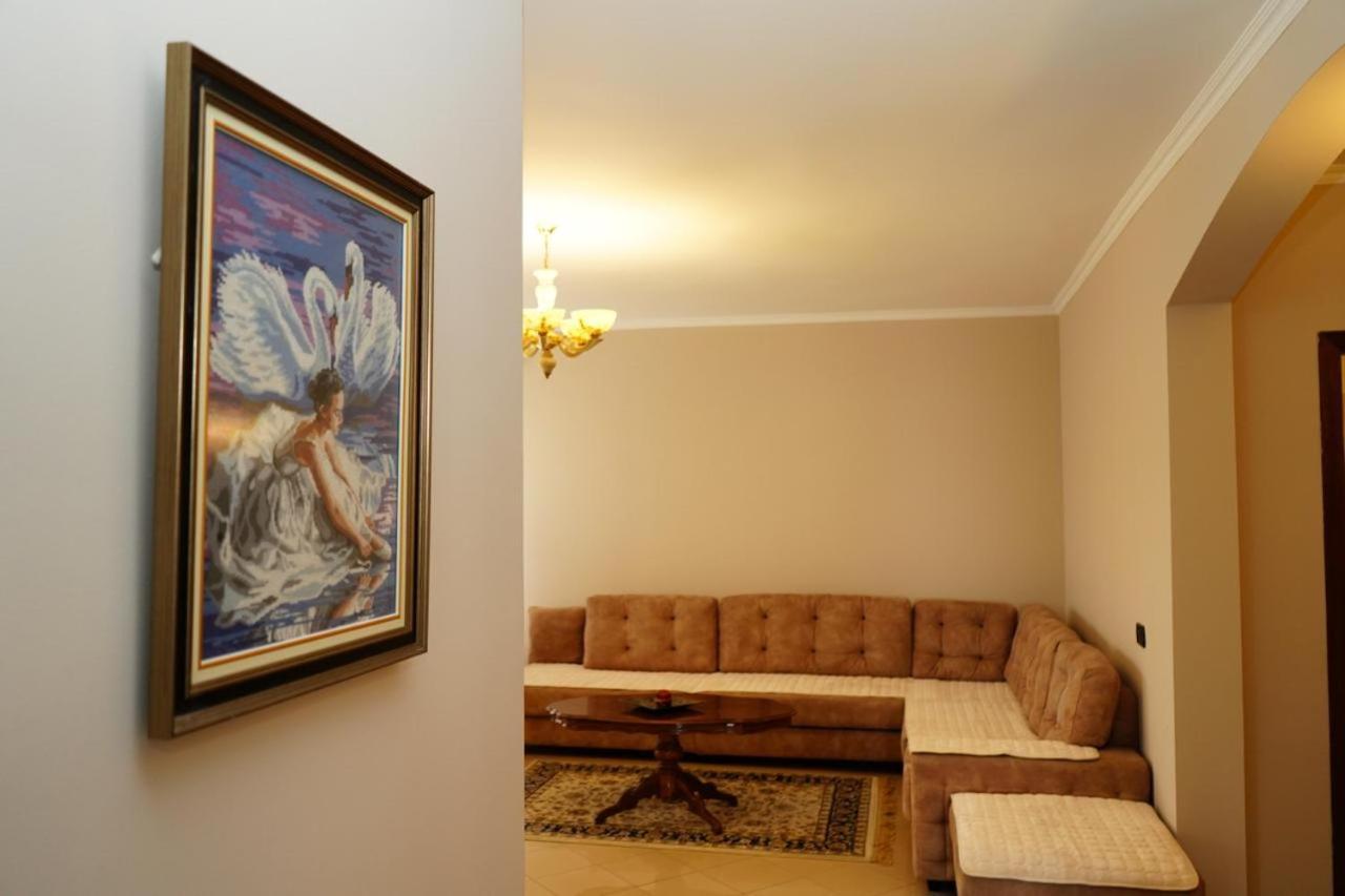 New Bazaar Bliss Apartment Tirana Exterior photo